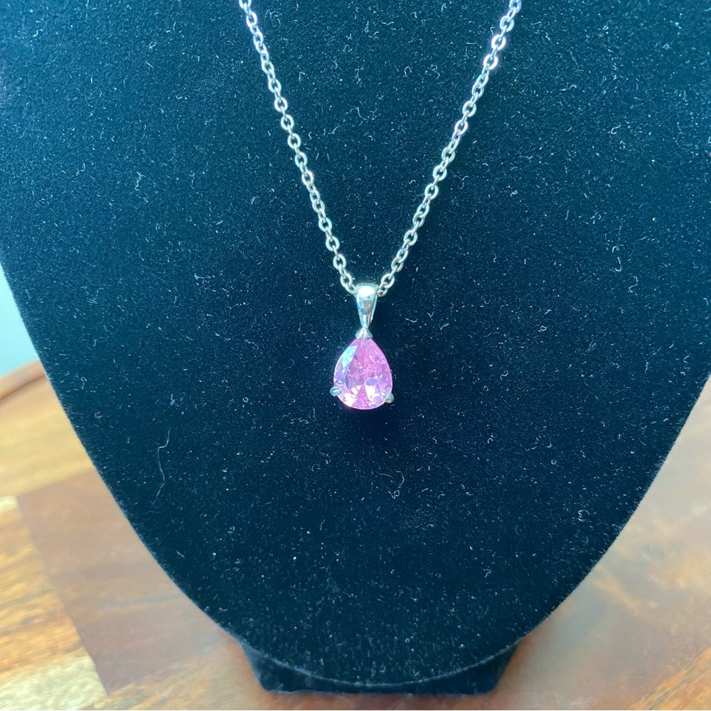 AVON Pink Pendant Necklace